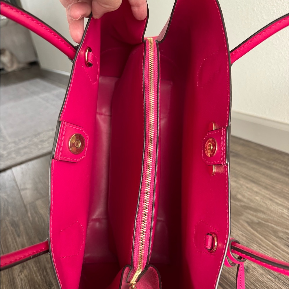 Michael Kors Fuchsia Tote Bag - Picture 3 of 8